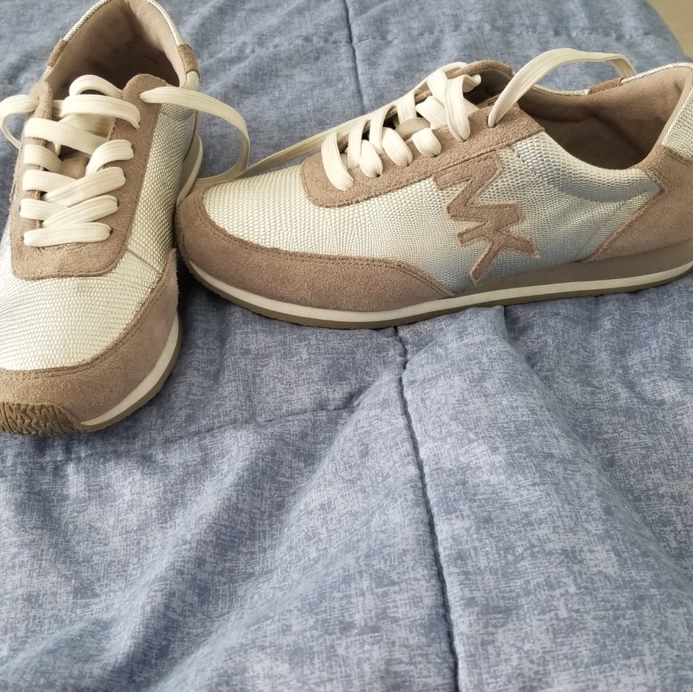 MK sports shoes - Picture 2 of 2